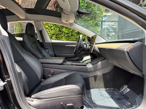Used 2021 Tesla Model 3 Standard Range Plus RWD image 33