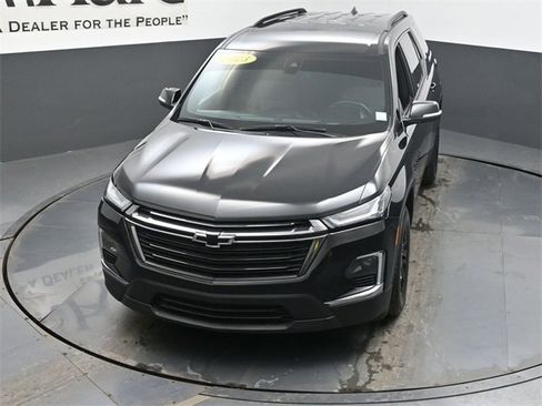 Used 2023 Chevrolet Traverse LT w/ Midnight/Sport Edition image 48