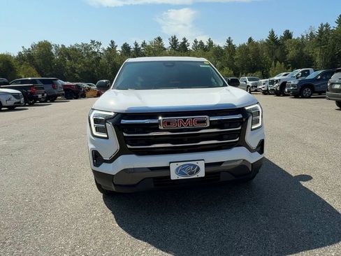 New 2026 GMC Terrain Elevation w/ LPO, Floor Liner Package image 37