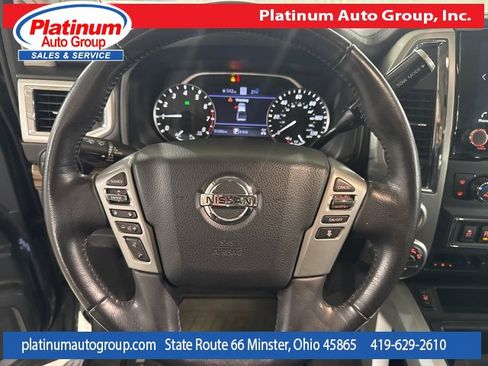 Used 2021 Nissan Titan SL w/ Moonroof Package image 15