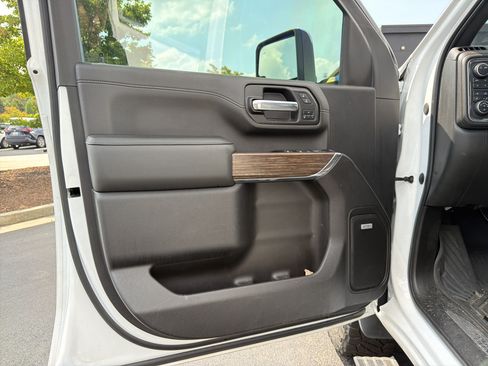 Used 2022 Chevrolet Silverado 3500 High Country w/ Z71 Off-Road Package AWD/4WD image 16