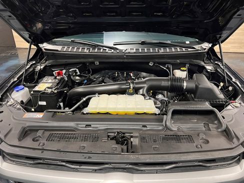 Used 2024 Ford Expedition XLT image 20