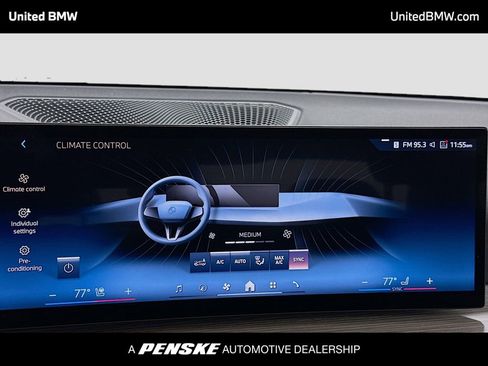 Used 2025 BMW 330i Sedan image 11