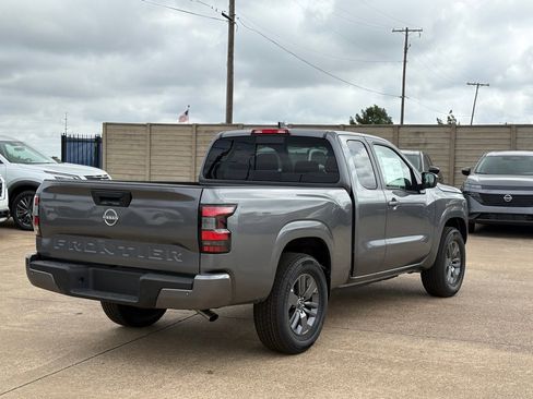 New 2025 Nissan Frontier SV image 6