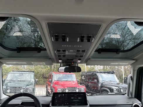 Used 2025 INEOS Grenadier Fieldmaster Edition image 26