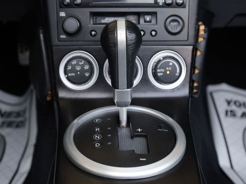 Used 2004 Nissan 350Z Touring RWD image 37