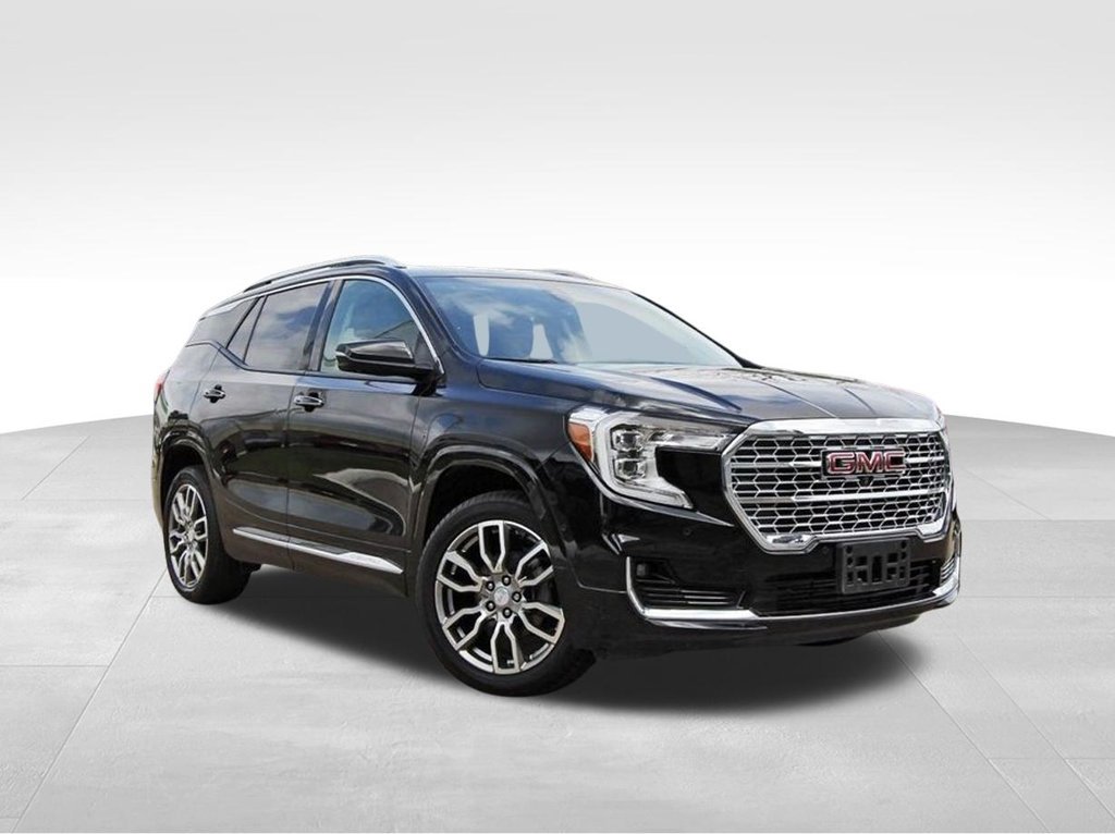 Used 2024 GMC Terrain Denali w/ Denali Premium Package AWD/4WD image 1