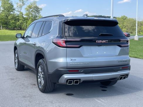Used 2025 GMC Acadia Elevation AWD/4WD image 6