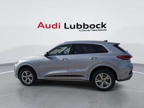 Used 2025 Audi Q5 Premium w/ Convenience Package AWD/4WD image 6