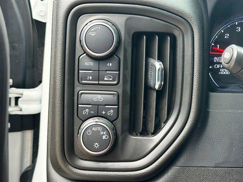 Used 2023 Chevrolet Silverado 1500 Custom AWD/4WD image 32
