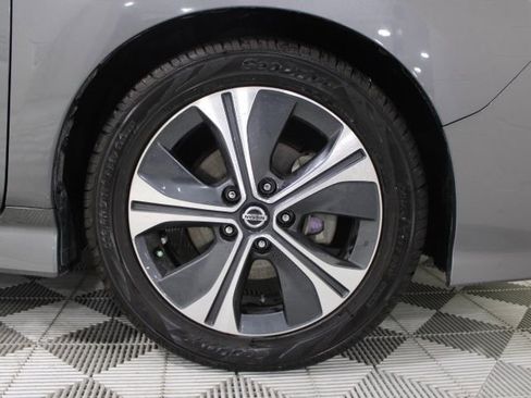 Used 2020 Nissan Leaf SV w/ SV Technology Package image 41