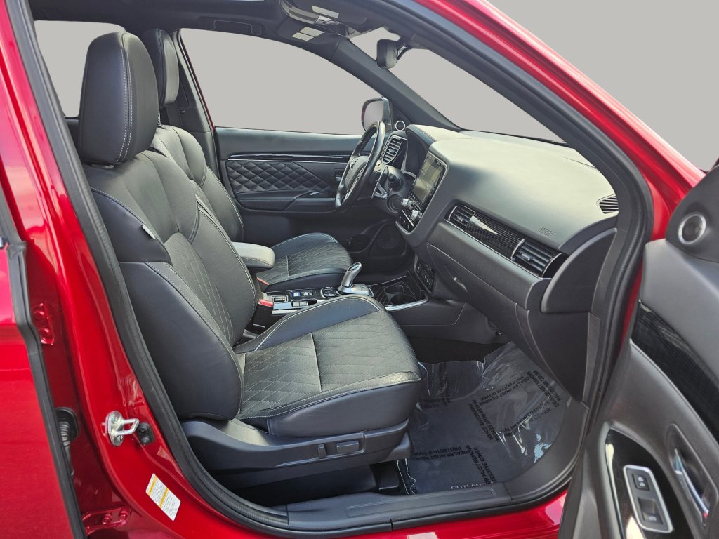 Used 2021 Mitsubishi Outlander GT AWD/4WD image 48