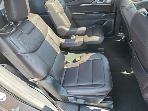 New 2027 Ford Explorer Platinum w/ LUX Leather Package AWD/4WD image 31