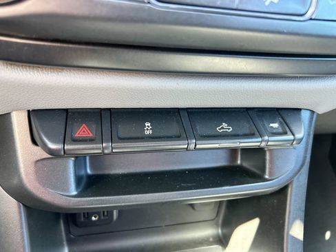 Used 2021 Chevrolet Colorado W/T w/ Custom Special Edition RWD image 22