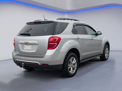 Used 2017 Chevrolet Equinox LT w/ Convenience Package FWD image 4