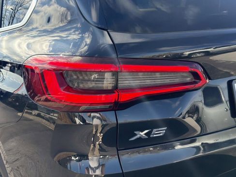 Used 2019 BMW X5 xDrive40i w/ Premium Package 2 image 12