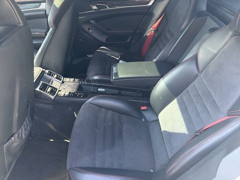 Used 2013 Porsche Panamera GTS AWD/4WD image 6