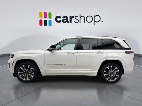 Used 2023 Jeep Grand Cherokee Overland w/ Adv Protech Group III AWD/4WD image 2