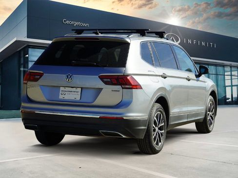 Used 2020 Volkswagen Tiguan SE image 5
