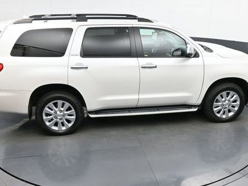 Used 2017 Toyota Sequoia Platinum AWD/4WD image 47