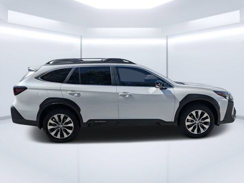 Certified 2025 Subaru Outback Limited w/ Popular Package #2 AWD/4WD image 2