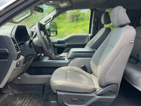 Used 2022 Ford F250 XLT w/ XLT Premium Package AWD/4WD image 16