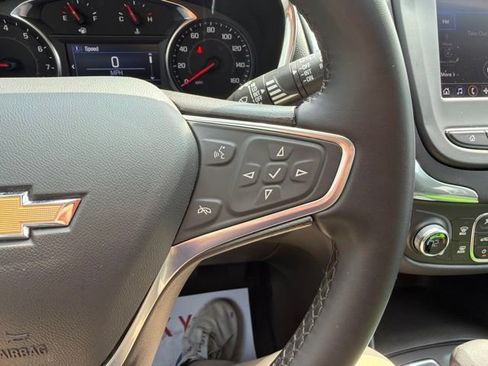 Used 2023 Chevrolet Equinox LT FWD image 25