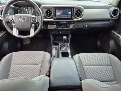 Used 2022 Toyota Tacoma SR5 w/ Technology Package RWD image 16