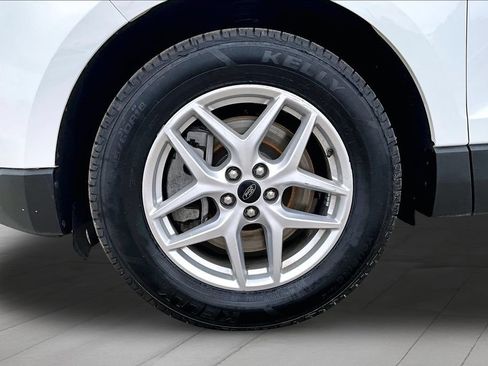 Used 2023 Ford Edge SEL AWD/4WD image 9