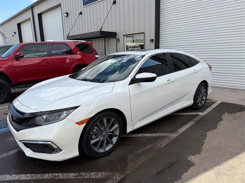 Used 2019 Honda Civic EX image 2