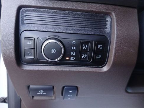 Certified 2025 Ford F250 King Ranch w/ Chrome Package image 18