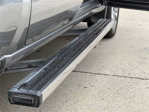 Used 2024 GMC Sierra 1500 Denali image 9