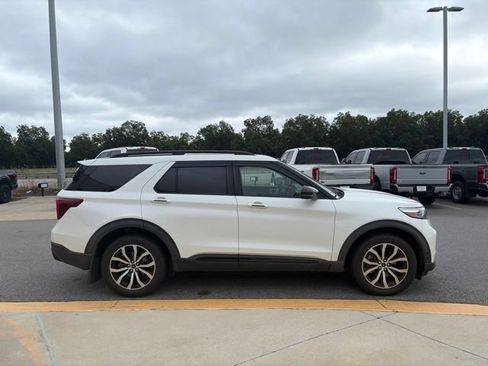 Used 2020 Ford Explorer ST AWD/4WD image 6