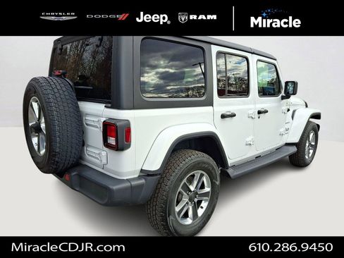 Certified 2018 Jeep Wrangler Unlimited Sahara image 6