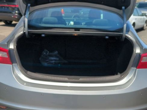 Used 2025 Chevrolet Malibu LT FWD image 30
