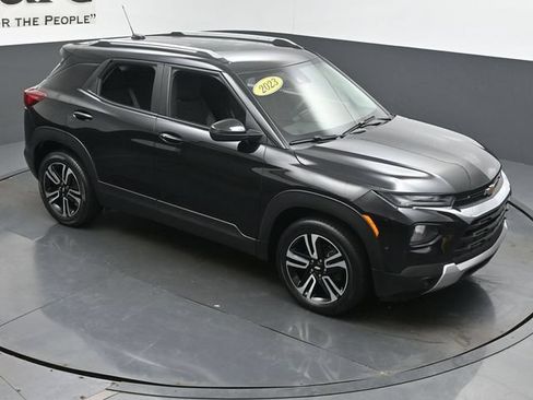 Used 2023 Chevrolet TrailBlazer LT FWD image 58