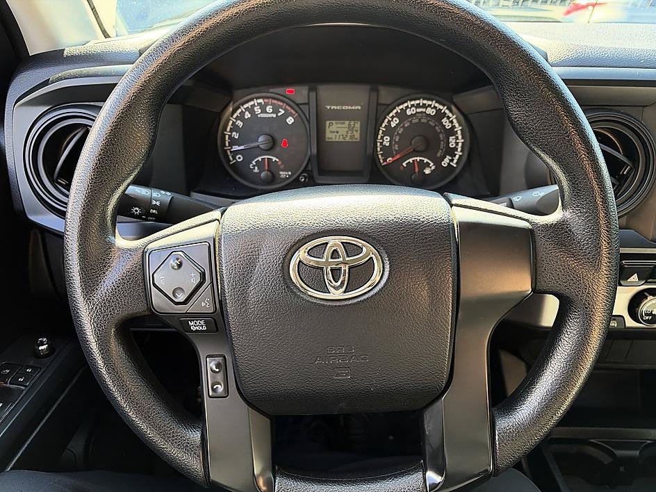 Used 2017 Toyota Tacoma 2WD Double Cab image 19