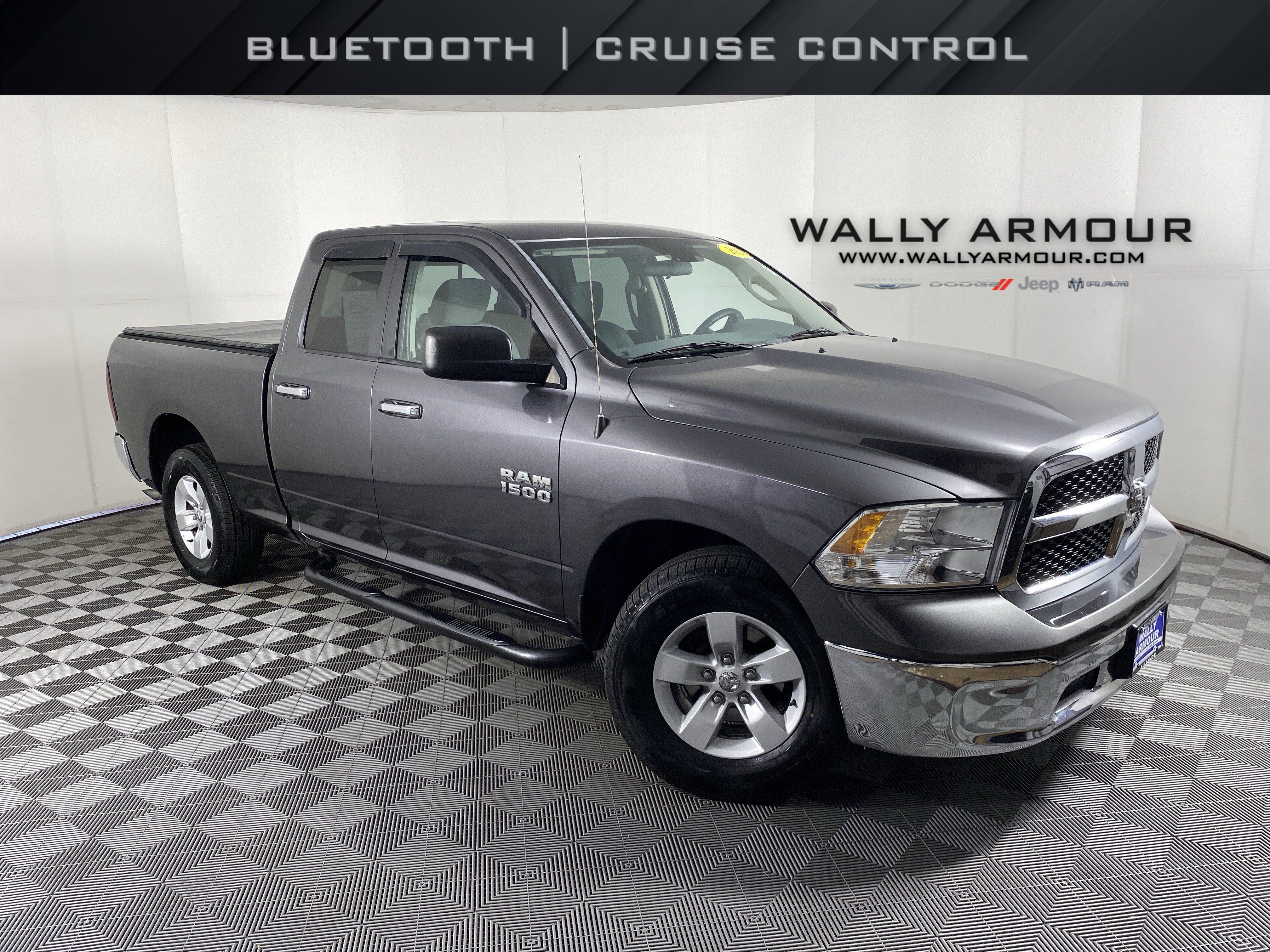 Used 2017 RAM 1500 Classic SLT RWD image 1