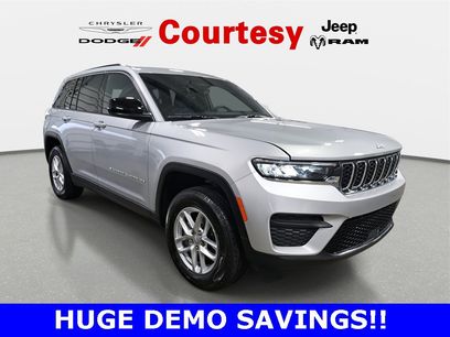 New 2025 Jeep Grand Cherokee Laredo X w/ Luxury Tech Group I