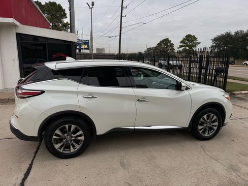 Used 2017 Nissan Murano S w/ Navigation Package image 6