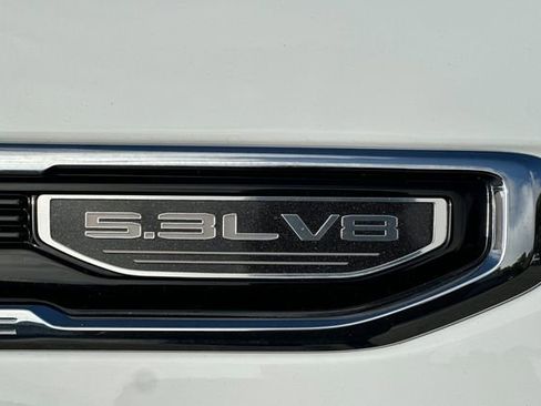 Used 2024 GMC Sierra 1500 SLT image 30