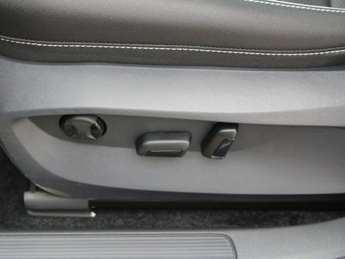 New 2026 Volkswagen Taos SEL AWD/4WD image 10