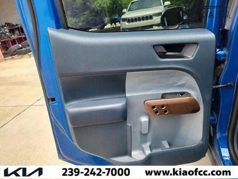 Used 2022 Ford Maverick Lariat w/ Lariat Luxury Package AWD/4WD image 13