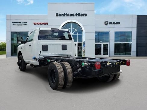 New 2026 RAM 3500 Tradesman AWD/4WD image 3