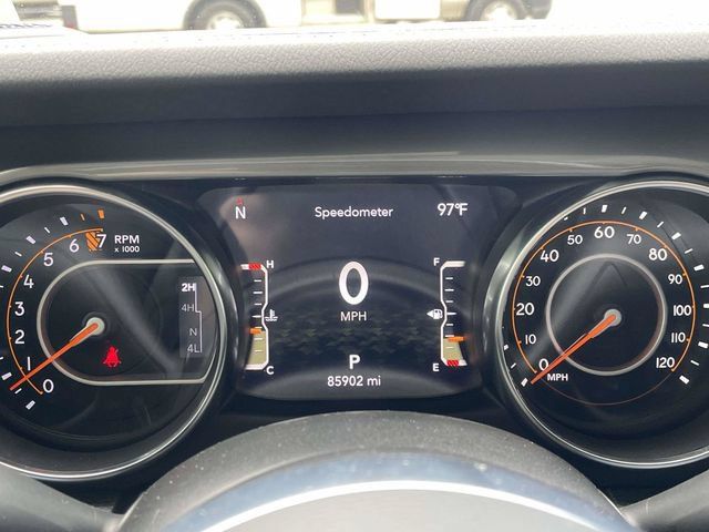 Used 2023 Jeep Gladiator Overland w/ LED Lighting Group AWD/4WD image 26