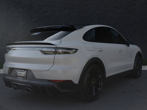 Certified 2022 Porsche Cayenne Turbo GT image 7