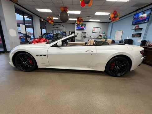 Used 2017 Maserati GranTurismo MC Centennial image 9