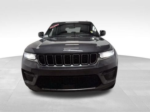 New 2026 Jeep Grand Cherokee Laredo image 3