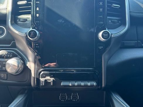 Used 2024 RAM 1500 Laramie AWD/4WD image 8