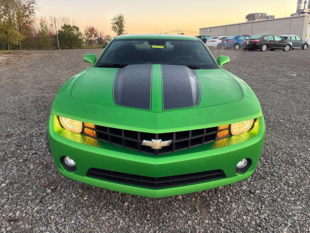 Used 2010 Chevrolet Camaro LT RWD image 2